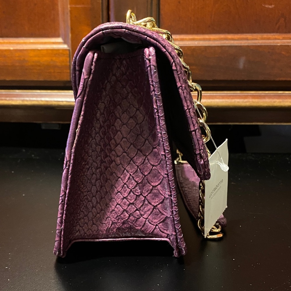 Plum Vintage Liz Claiborne Crocodile-Embossed Chain Bag - Picture 6 of 16